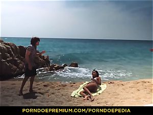 PORNDOE PEDIA stunning dark-hued honey beach hookup tutorial